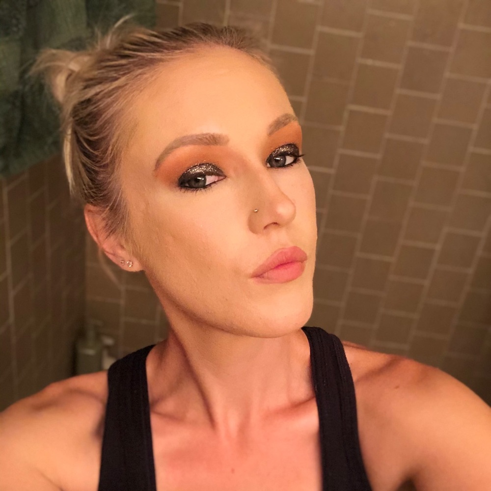 Meet your Posher, Jillian